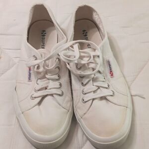 Superga sz 40 white sneakers